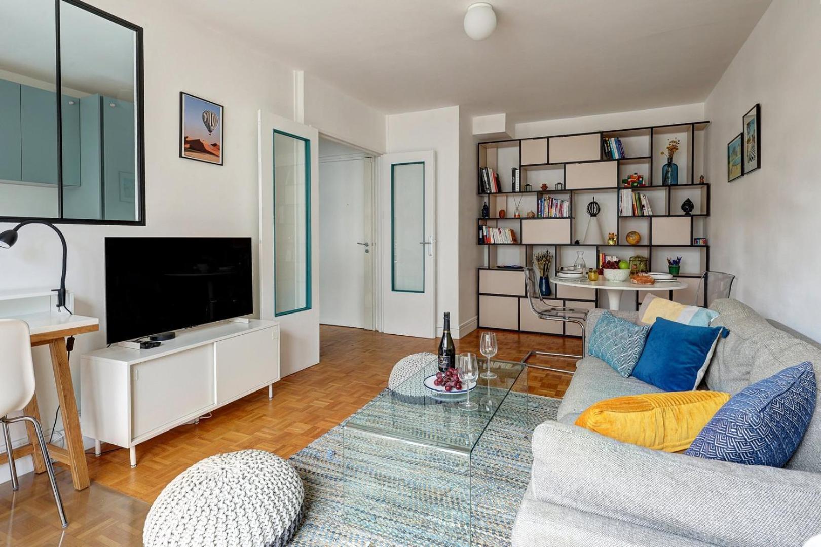 675 Bolivar - Superb In Appartement Parijs